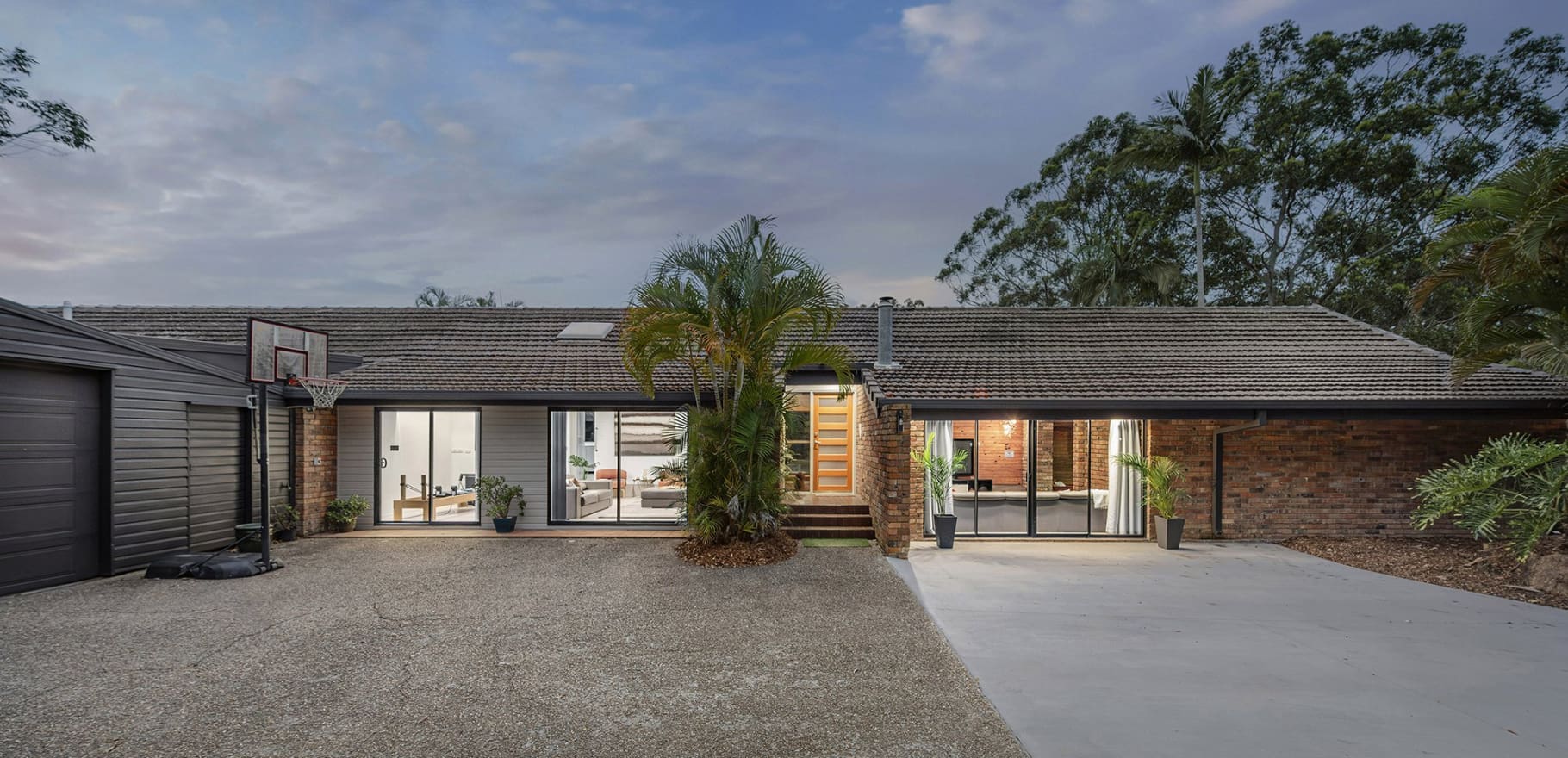 40 Oakridge Street, Burbank, QLD 4156 AUS