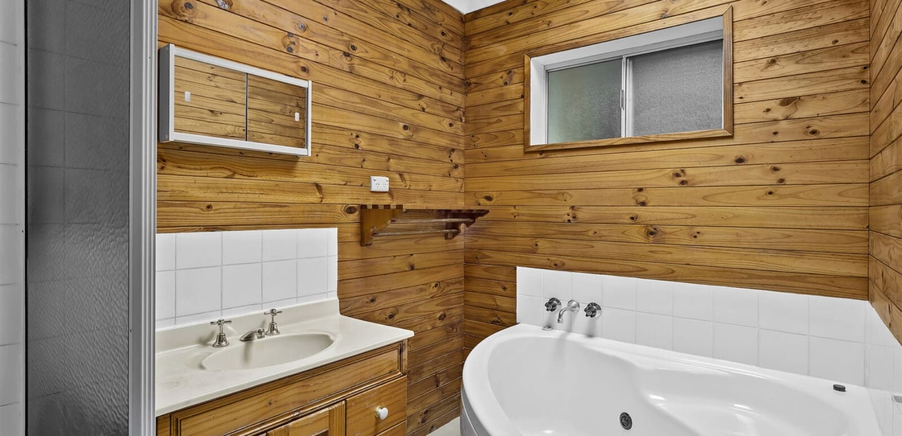 238 Bacton Road, Chandler, QLD 4155 AUS